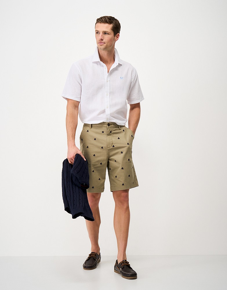 Embroidered Boat Chino Short in Brown