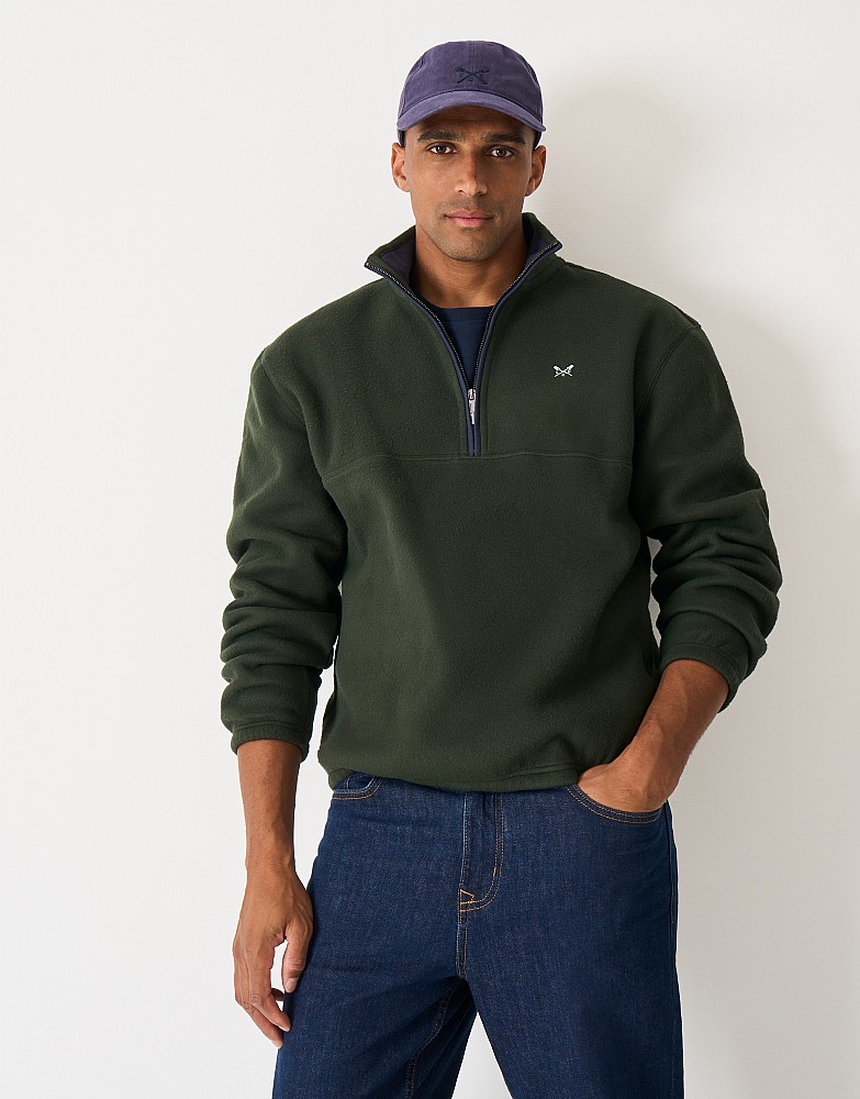 Fishing Graphic Fleece in Forest Green
