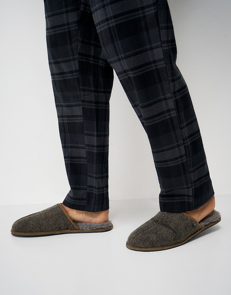 Button Seam Mule Slipper in Herringbone