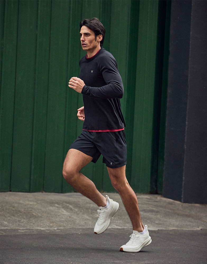 Stretch Active 7 Inch Shorts in Black