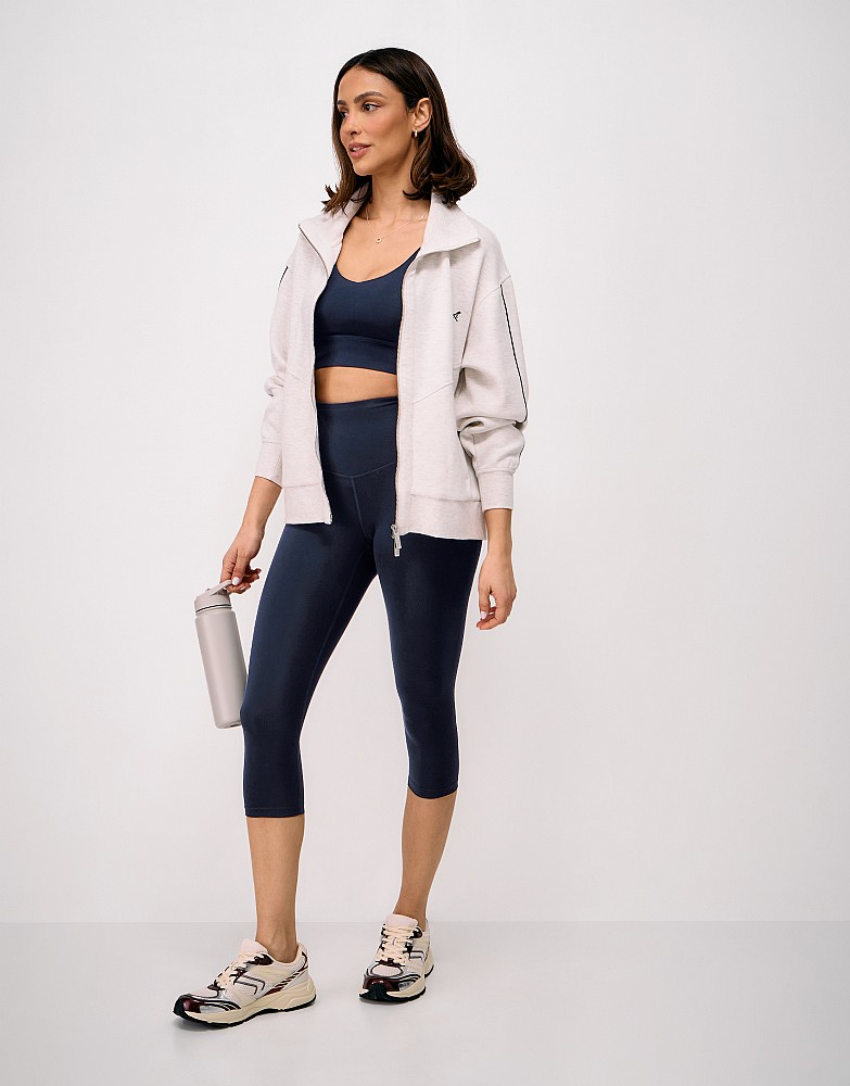 High Waisted Capri Leggings in Navy
