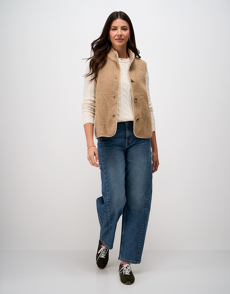 Barrel-Leg Jeans in Mid-Wash