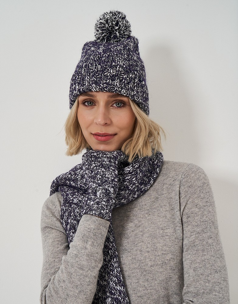 Twisted Yarn Beanie in Navy