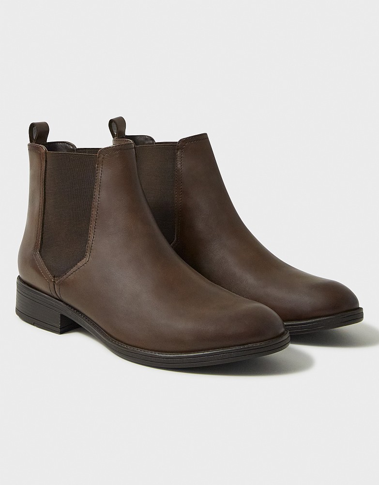 Lizzie Chelsea Boots in Chocolate