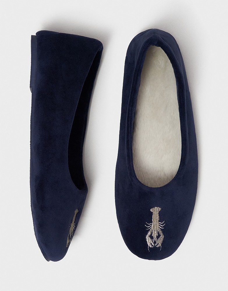 Velour Pump Slipper in Navy