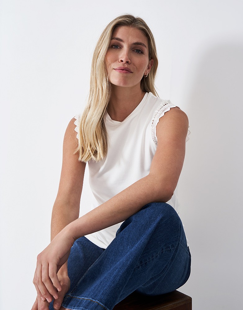 Pretty Sleeve Vest in White