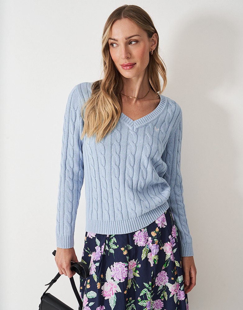 V Neck Chunky Heritage Cable Jumper in Blue