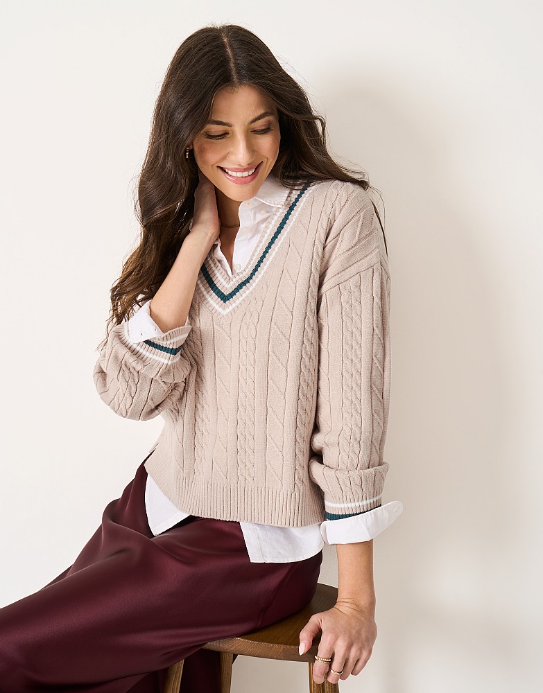 Oversized Chunky Cable-Knit Cricket Jumper in Taupe & Green