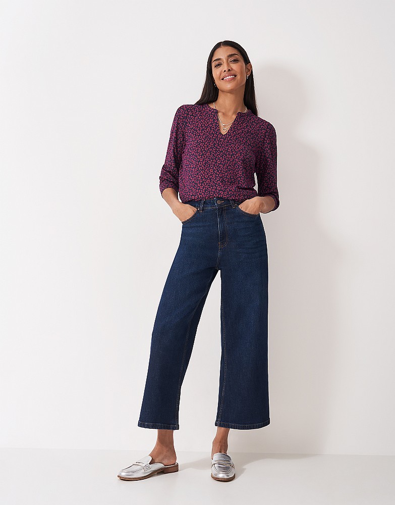 Viscose Notch Neck Printed Top in Navy & Red