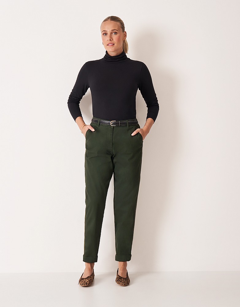 Relaxed Trim Chino in Green