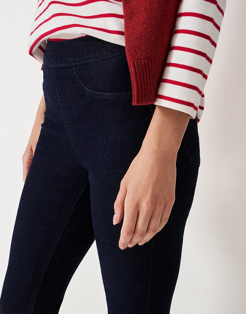 Cotton Blend Jegging in Dark Wash