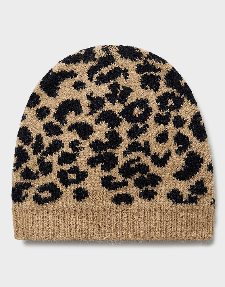 Knit Hat in Leopard Print