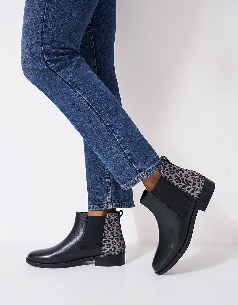Leather Chelsea Boot in Black Leopard