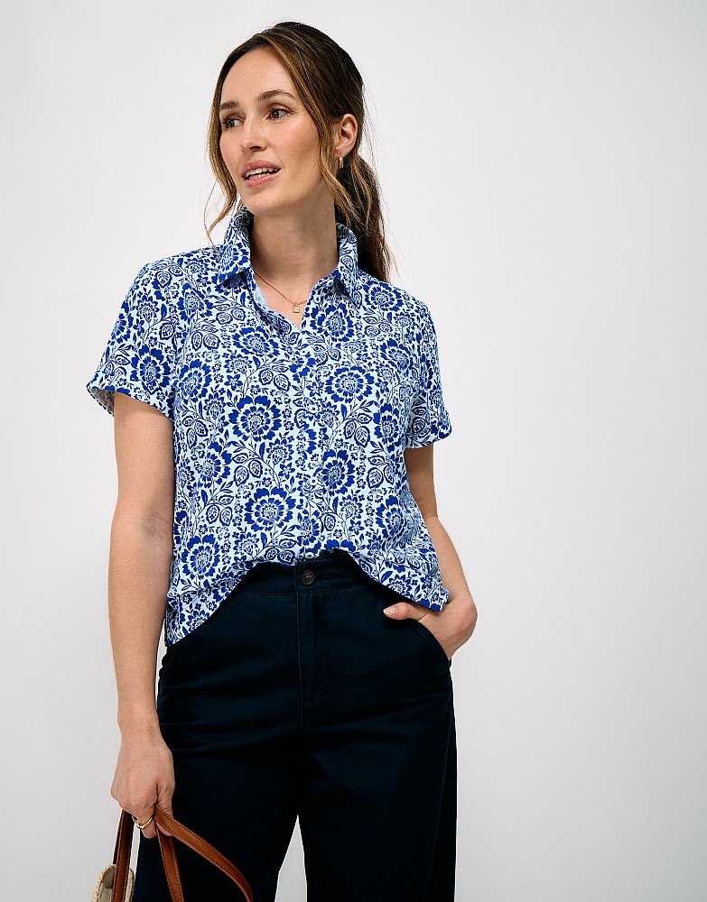 Cotton Short-Sleeve Jersey Shirt in Blue Floral Print
