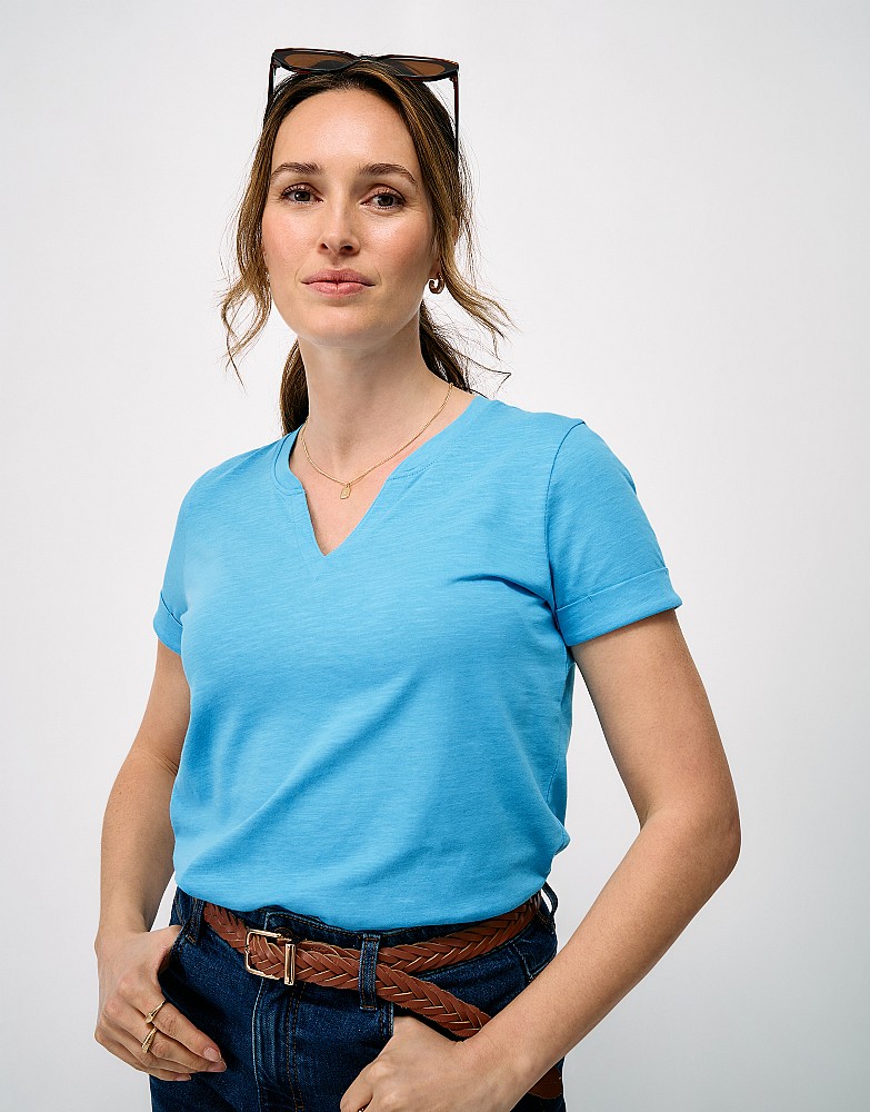 Notch Neck Cotton T-Shirt in Blue