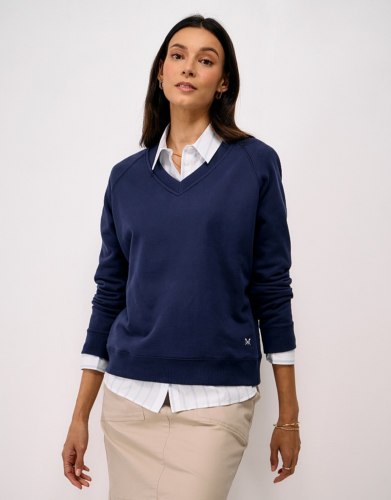 Cotton V-Neck Raglan Sweatshirt in Navy