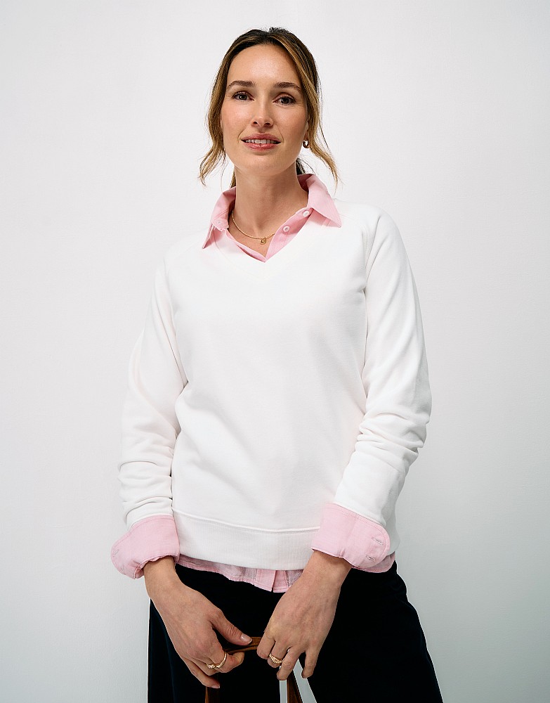 Cotton V-Neck Raglan Sweatshirt in White