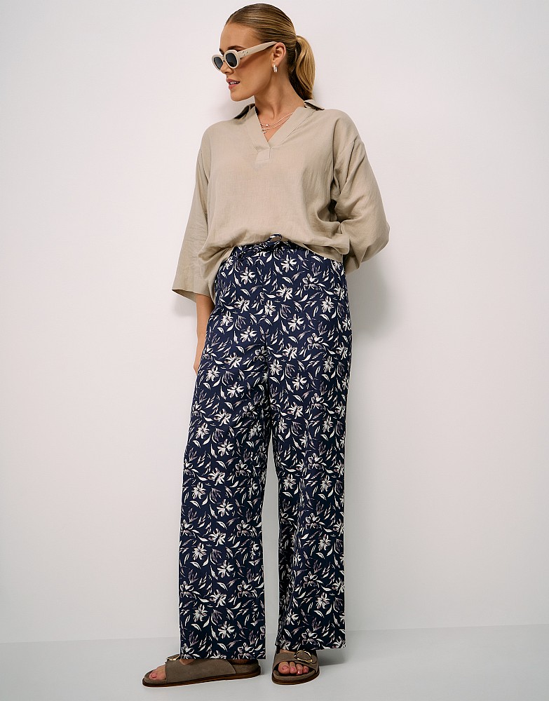 Wide Leg Viscose Lyocell Drawstring Trouser in Navy Floral
