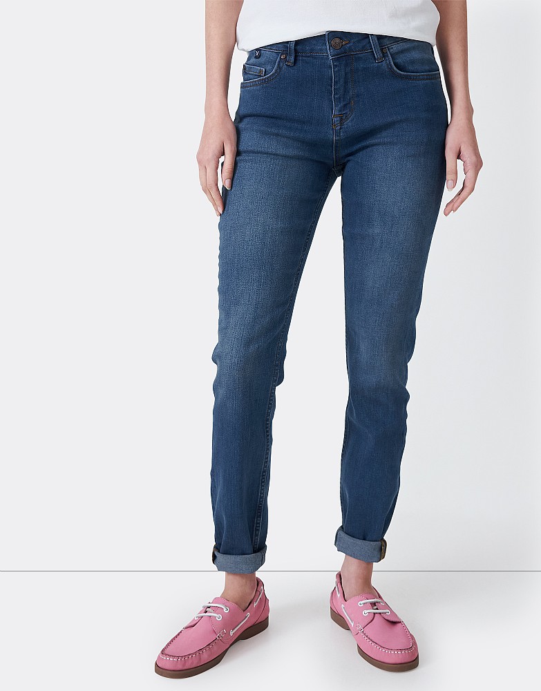True Skinny Jean in Worn Out Mid Wash 