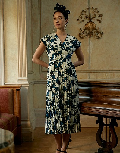 Henley Wrap Front Print Pleated Dress in White Floral