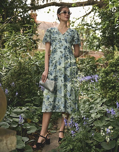Henley Flutter Sleeve Dress in Green Floral