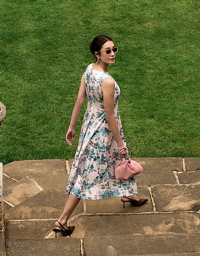 Henley Panelled Fit and Flare Dress in Pink