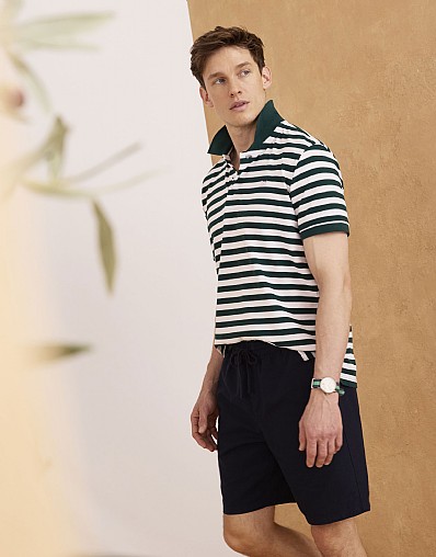 Deck Shorts in Navy