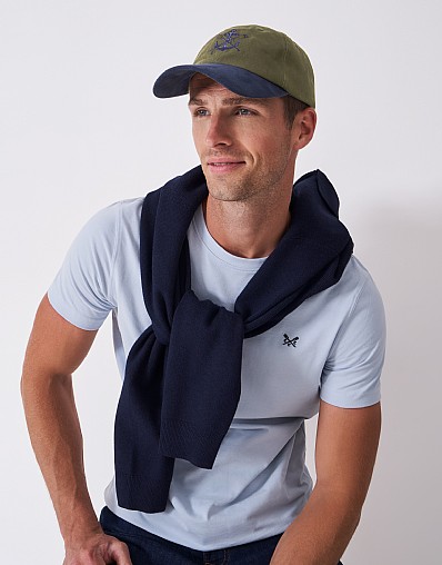 Contrast Peak Cotton Hat in Navy and Tan