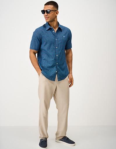 Short Sleeve Geo Printed Linen-Blend Shirt in Navy