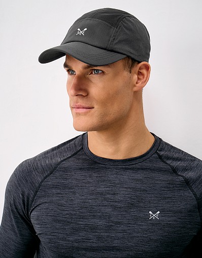 Active 5 Panel Cap in Black
