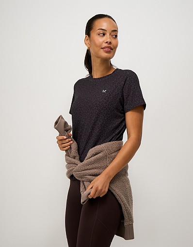 Relaxed Fit Tee in Leopard Print