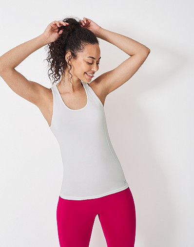 Seam-free Sports Vest in White