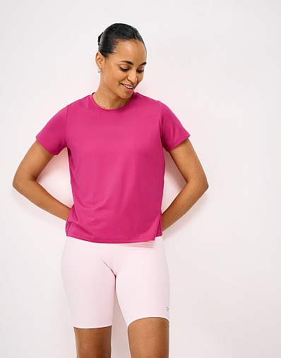 Relaxed Studio Tee in Raspberry