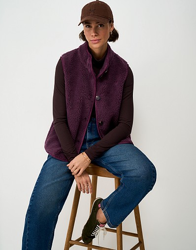 Borg Fleece Gilet in Wine Red