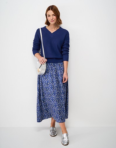 Cotton Links Stitch V-Neck Jumper in Blue