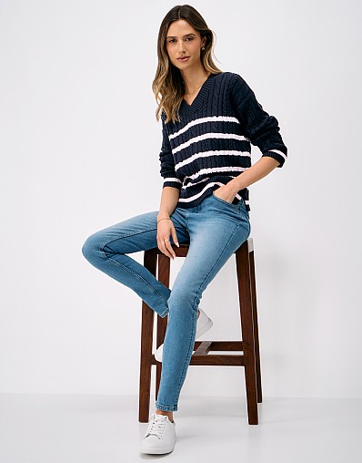 Relaxed Fit Cricket Jumper in Navy and Pink