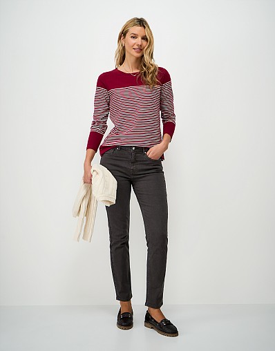 Straight Leg Jeans in Brown