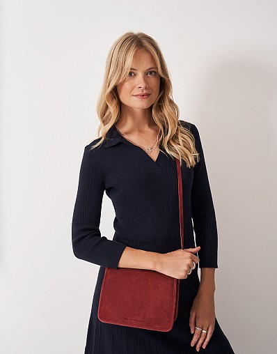 Classic Crossbody Bag in Rust Suede