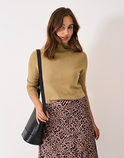 Libby Merino Wool & Cashmere Roll Neck Jumper in Camel