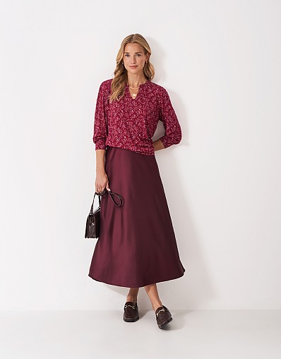 Viscose Notch Neck Printed Top in Red