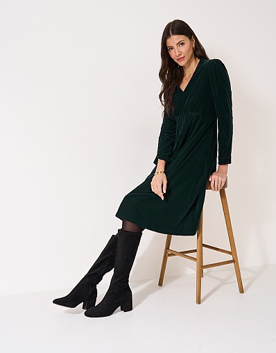 Clara Velvet Midi Dress in Green