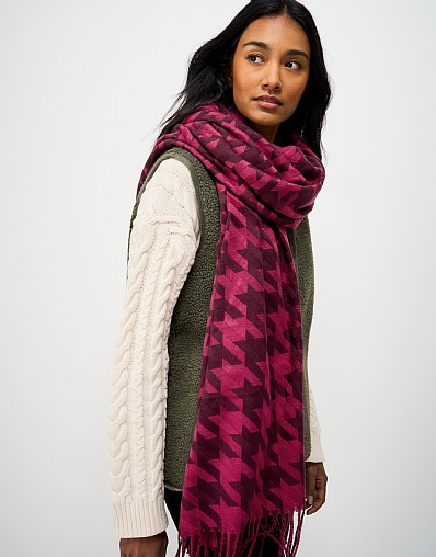 Houndstooth Scarf in Red