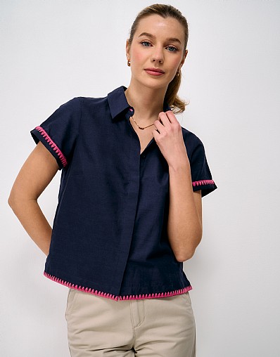 Short Sleeve Edge Stitched Shirt in Navy