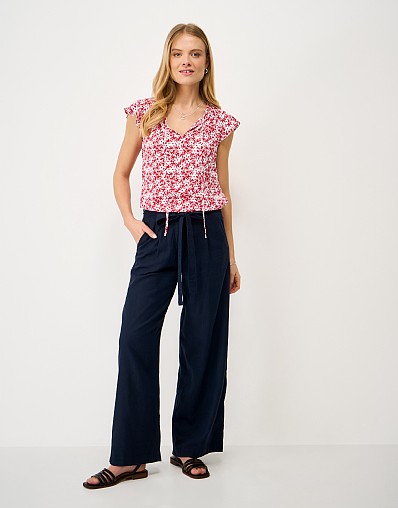 Ondine Top in Red Daisy Floral Print