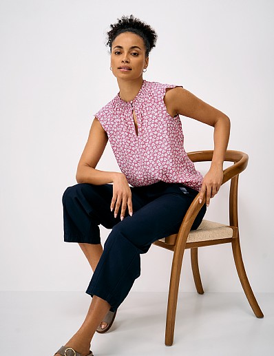 Dara Viscose Sleeveless Ditsy Floral Blouse in Pink