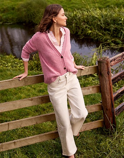 V Neck Yarn Cardigan in Pink