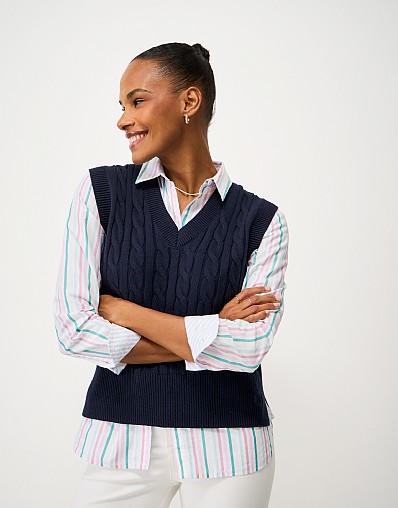 Heritage Cotton Cable-Knit V-Neck Vest in Navy