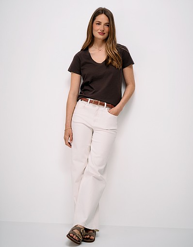 Cotton-Slub Perfect V-Neck Tee in Brown
