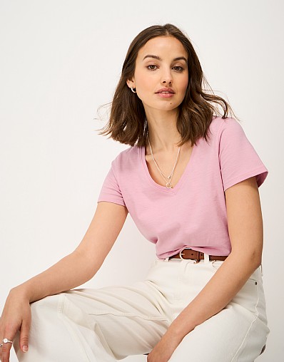 Cotton-Slub Perfect V-Neck Tee in Light Pink