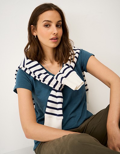 Cotton-Slub Perfect V-Neck Tee in Deep Teal Blue